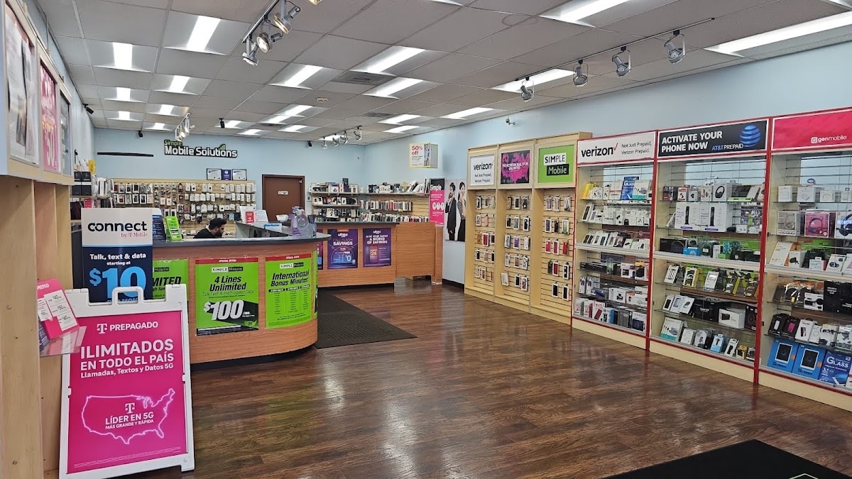 Wireless Vision storefront on Cherry Hill Road in Beltsville